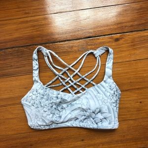 lululemon sports bra